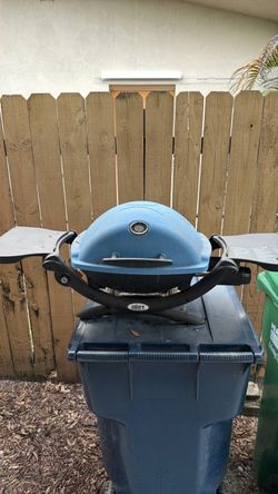 Weber 1200 propane grill