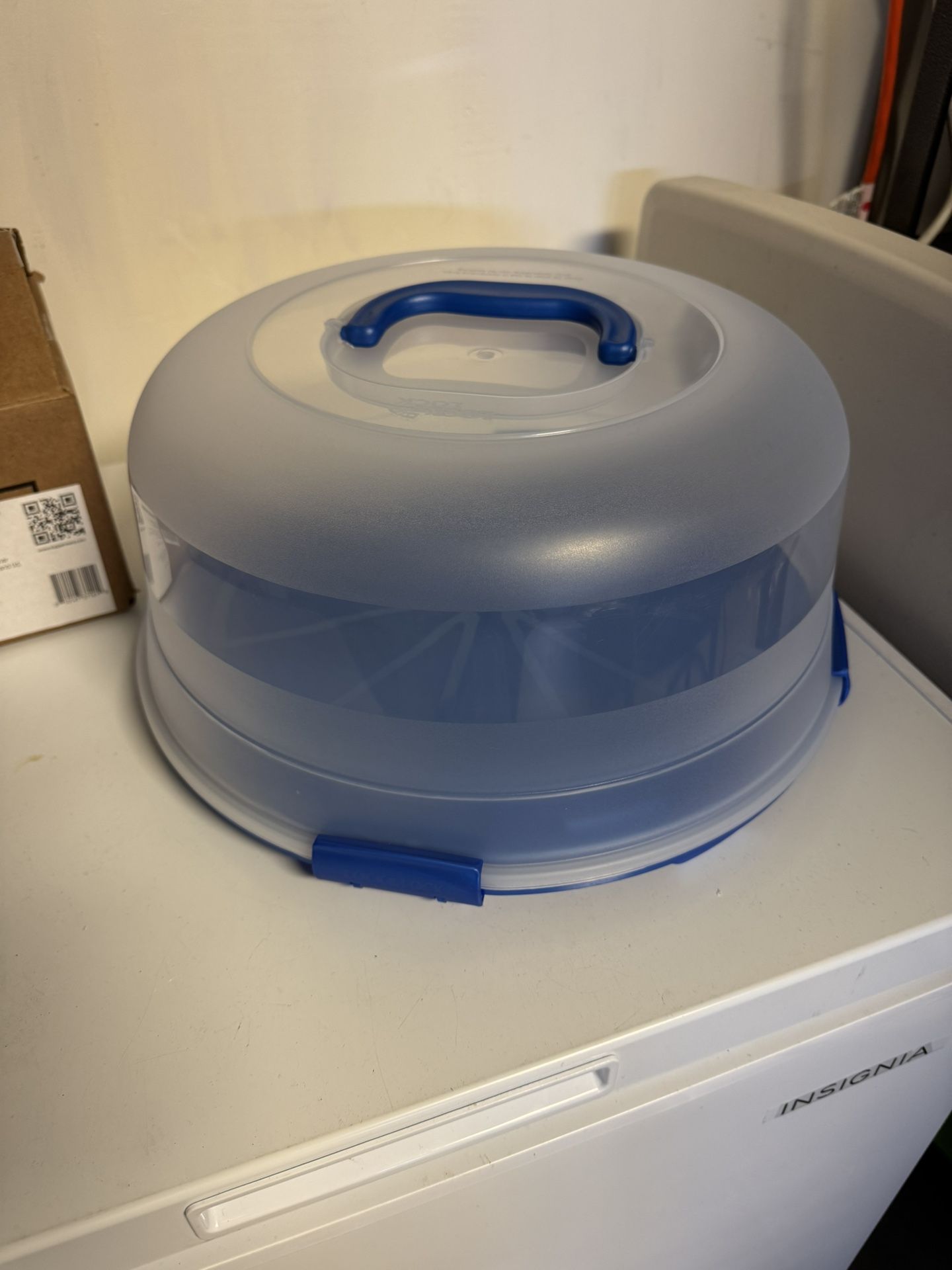 New Cake Carrier