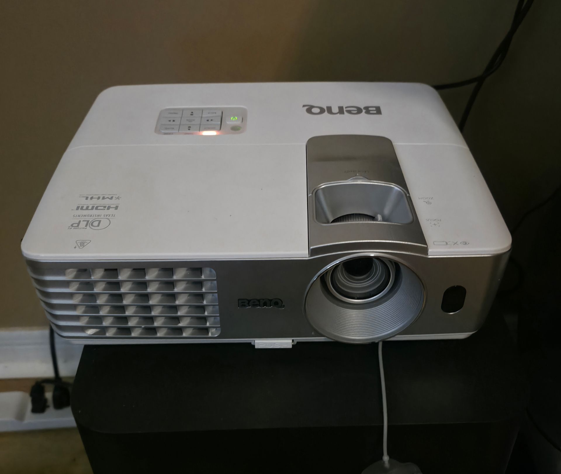 BenQ HT1075 1080p 3D DLP Home Theater Projector