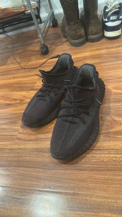 Yeezy Size 12 ‘Onyx’