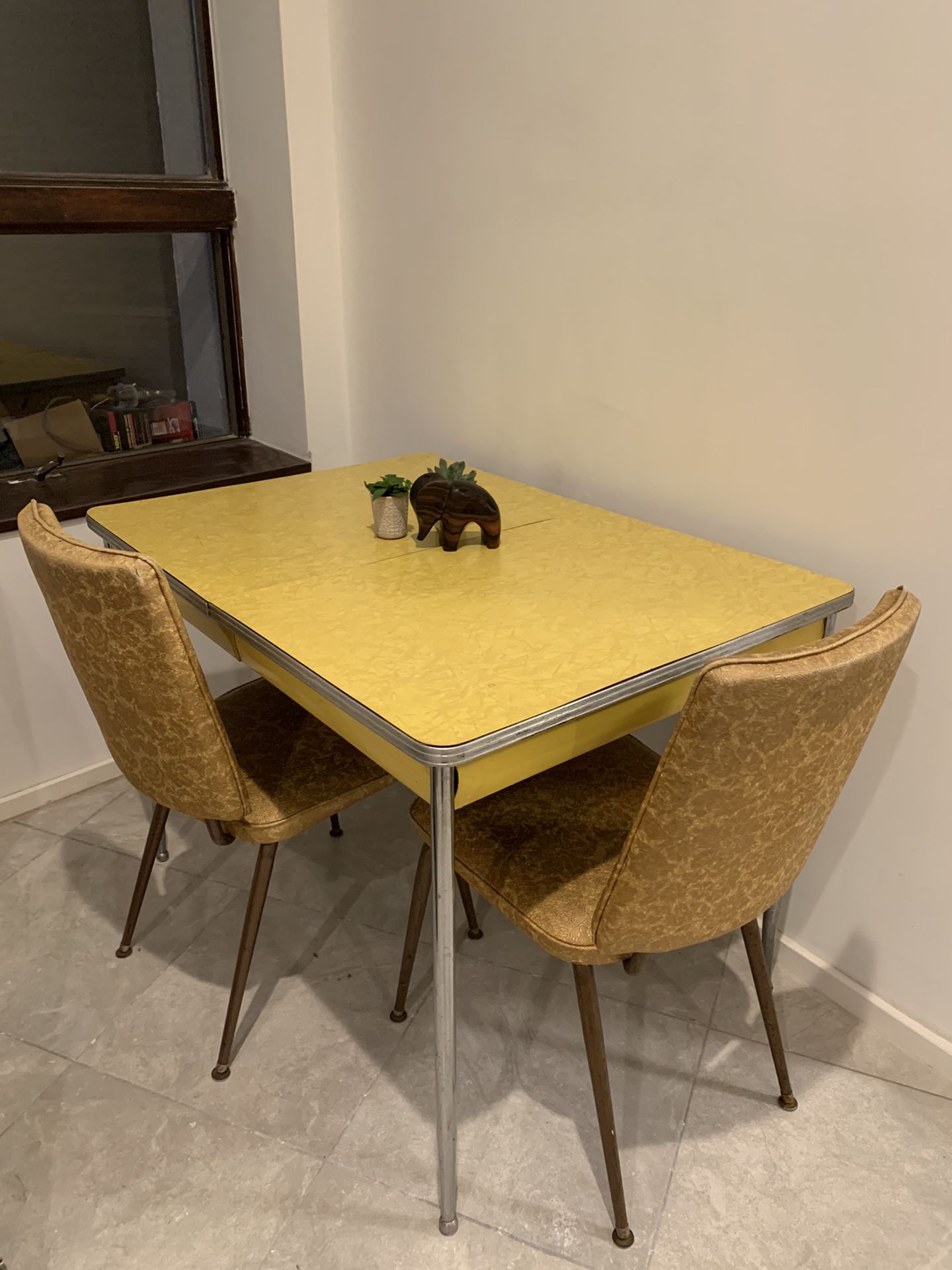 Mid Century Kitchen Table and Chairs