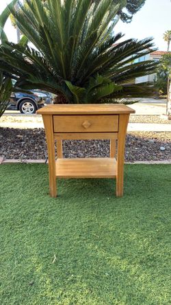 Solid Wood Bedside Table / Nightstand with Drawer