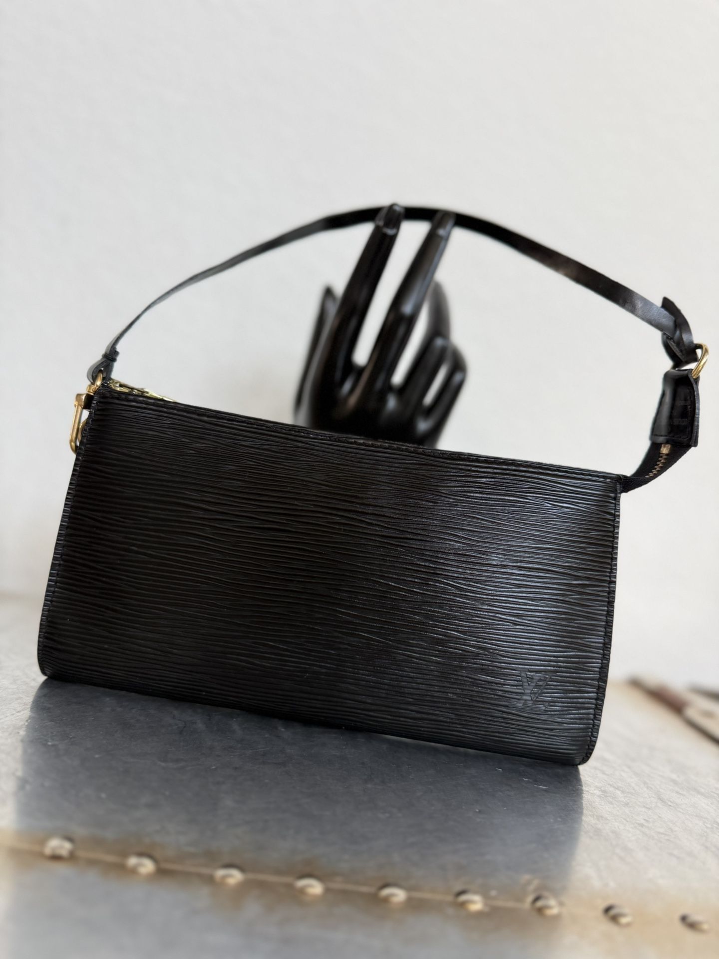 Louis Vuitton Pochette Accessoires Epi Shoulder / Handbag