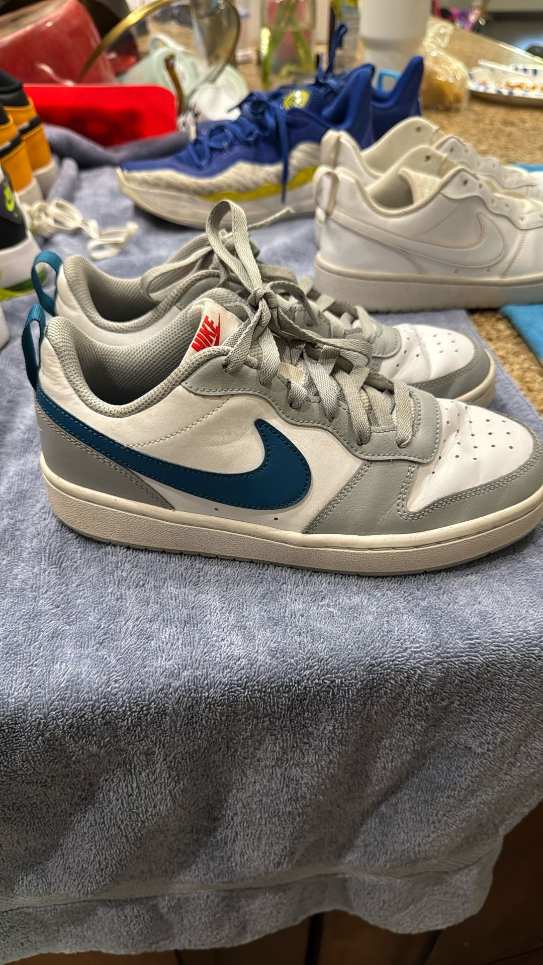 Nike court borough - 6Y