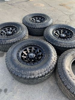 16” Fuel Covert Wheels For 6x139 (6x5.5) and 32” TOYO Open Country All-Terrain Tires
