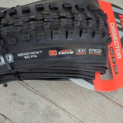 NEW Maxxis Dissector 29 x 2.40WT $55.00