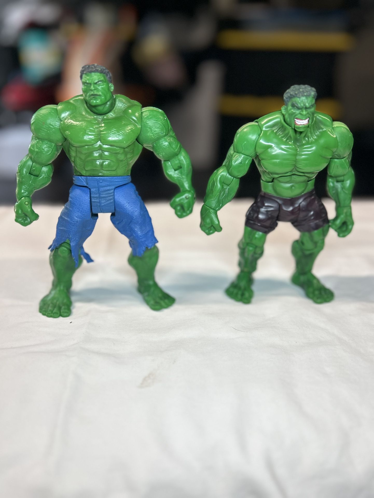 Hulks Action Figures 