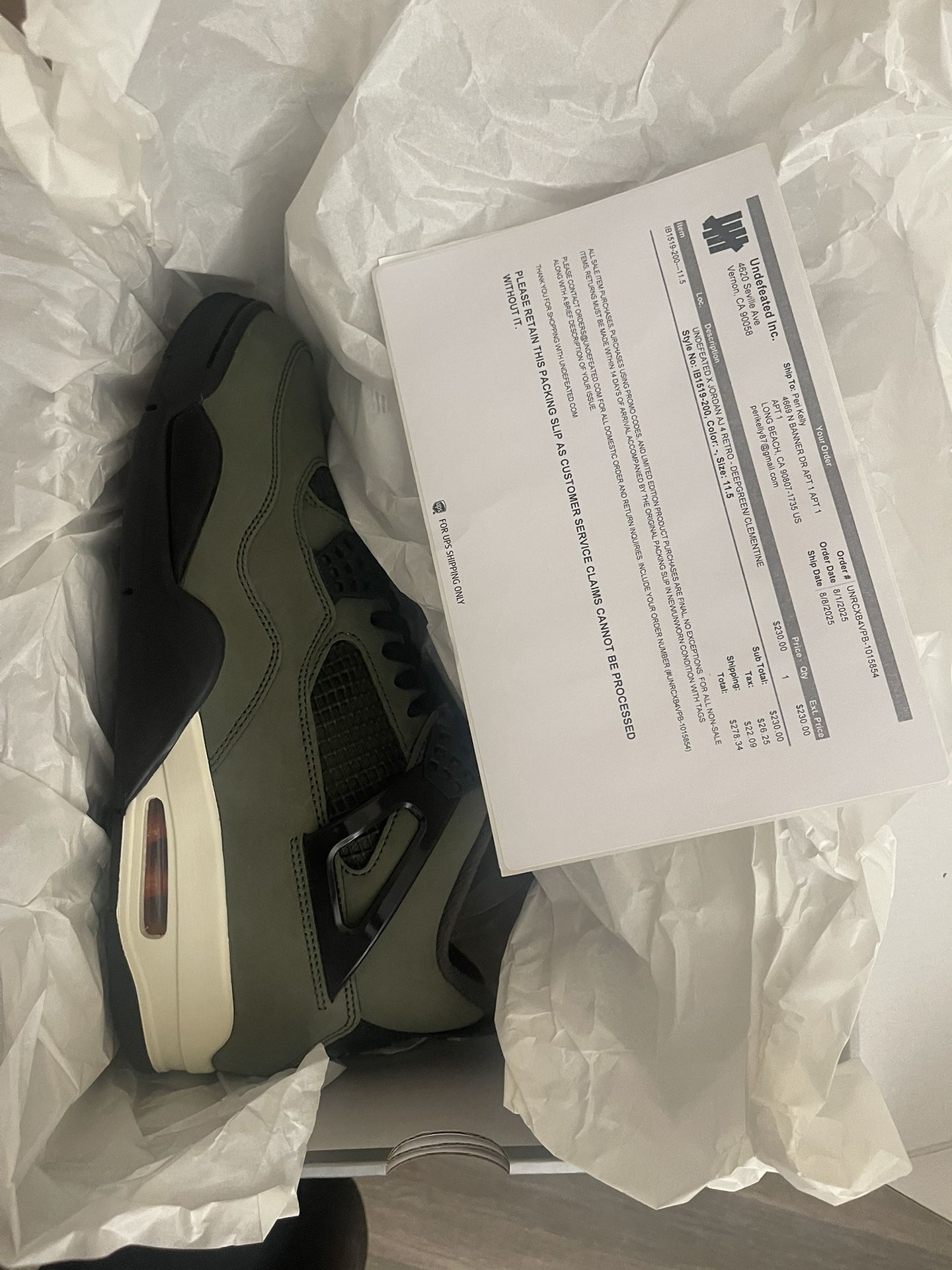 Jordan 4 undefeated Size 11.5