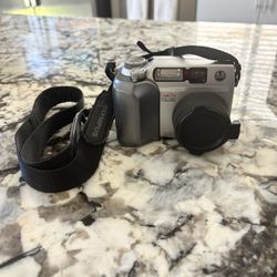 Olympus Camedia Digital Camera + Case 