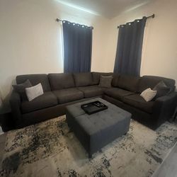 Sectional couch 