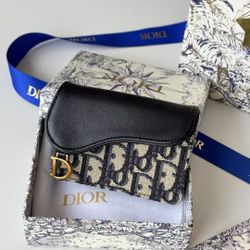 Fashionable classic wallet