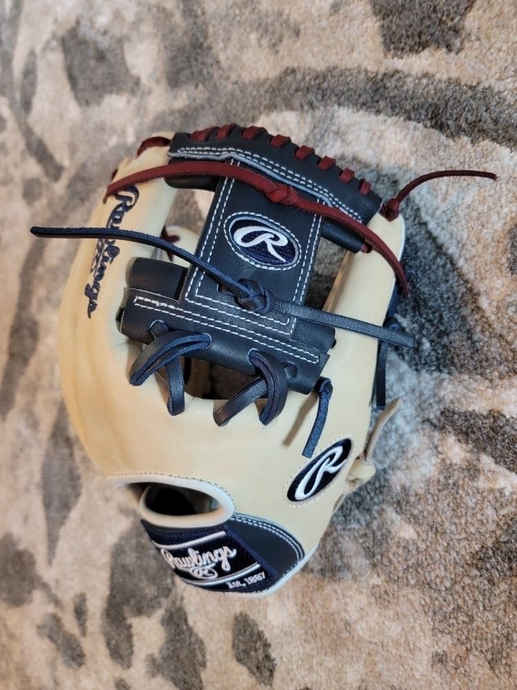 Rawlings Heart Of The Hide 11.5" Infield Glove 