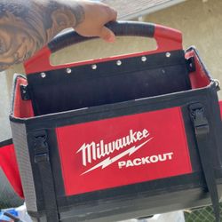 Milwaukee Pack Out Tool Bag