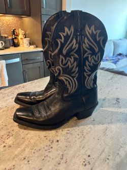 Ariat 10D boots