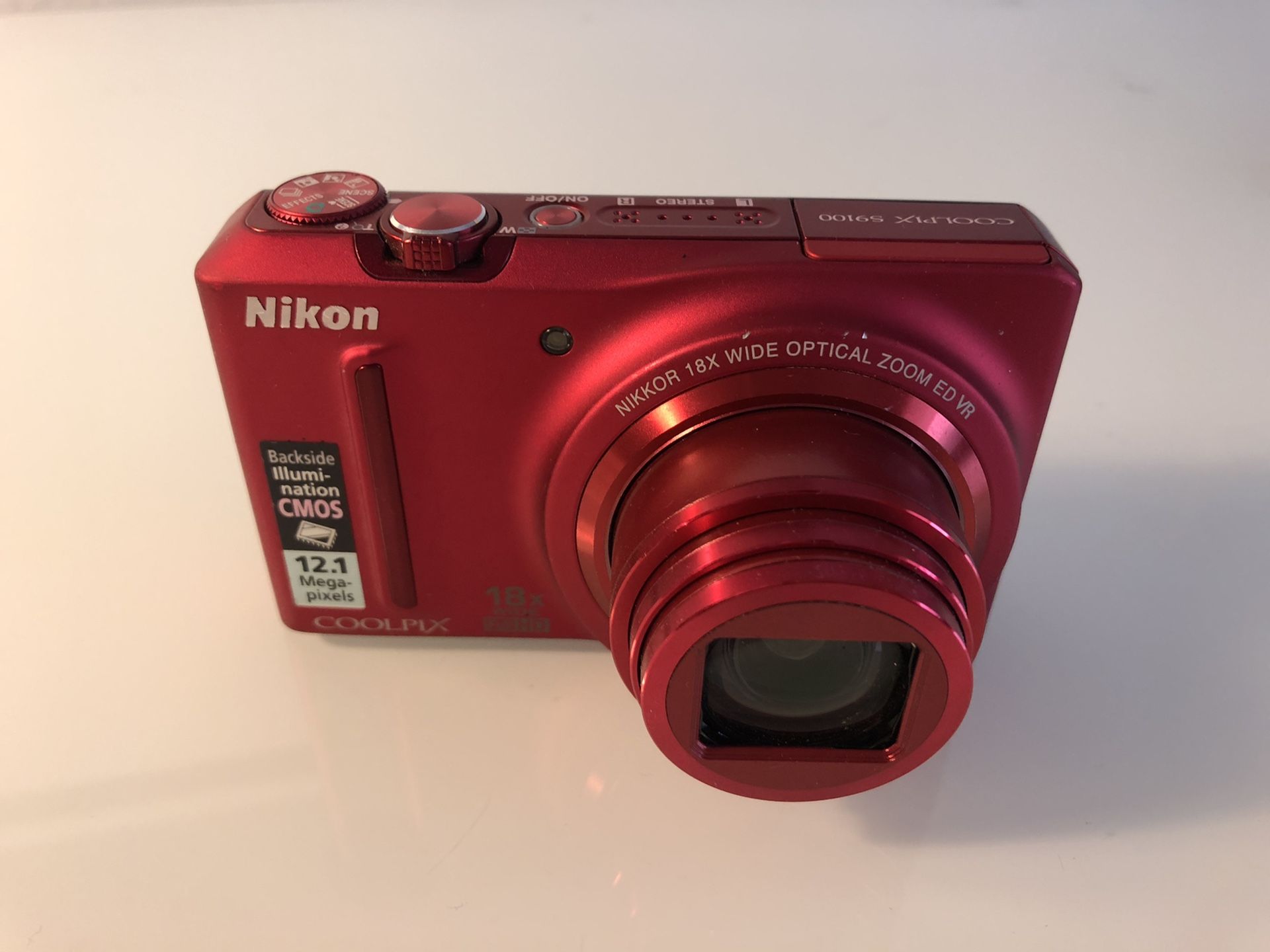 Nikon Coolpix S9100 12.1 MP Compact Digital Camera with EXTRAS