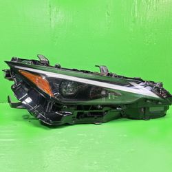 IS300 LEXUS 2021 2022 2023 2024 2025 PASSENGER HEADLIGHT OEM 