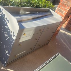 Free Kids Dresser