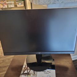 2 Monitors for sale 