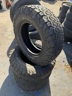 Set Of Used Bfg Ko2 Tires Size 245/75/17