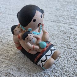 🪶 Vintage Native American Pueblo Storyteller Figurine – Handcrafted in the USA