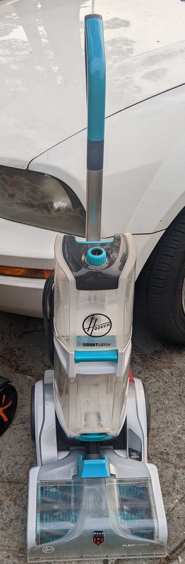 The Hoover SmartWash+ Automatic Carpet Cleaner for Sale in Fayetteville