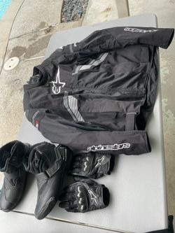 AlpineStars Motorcycle Gear Almost New