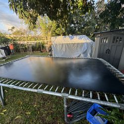 Jump king Trampoline