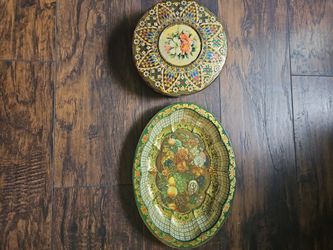 Vintage metal tray (England) and jewelry box (Holland) $25.00 both.