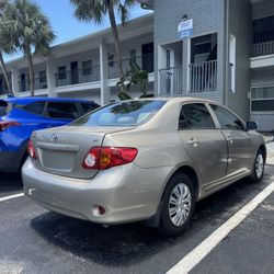 Toyota Corolla le 