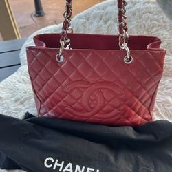 Chanel GST MEDIUM CAVIAR SIZE 