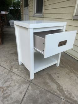 Leaving Room Cabinet