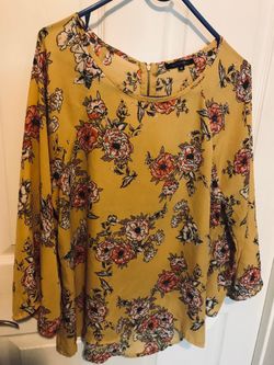 Women blouse size medium