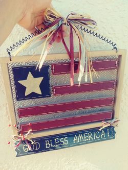 American Flag Wooden Plaque.