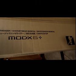 Yamaha MODX 6+ Keyboard Workstation 
