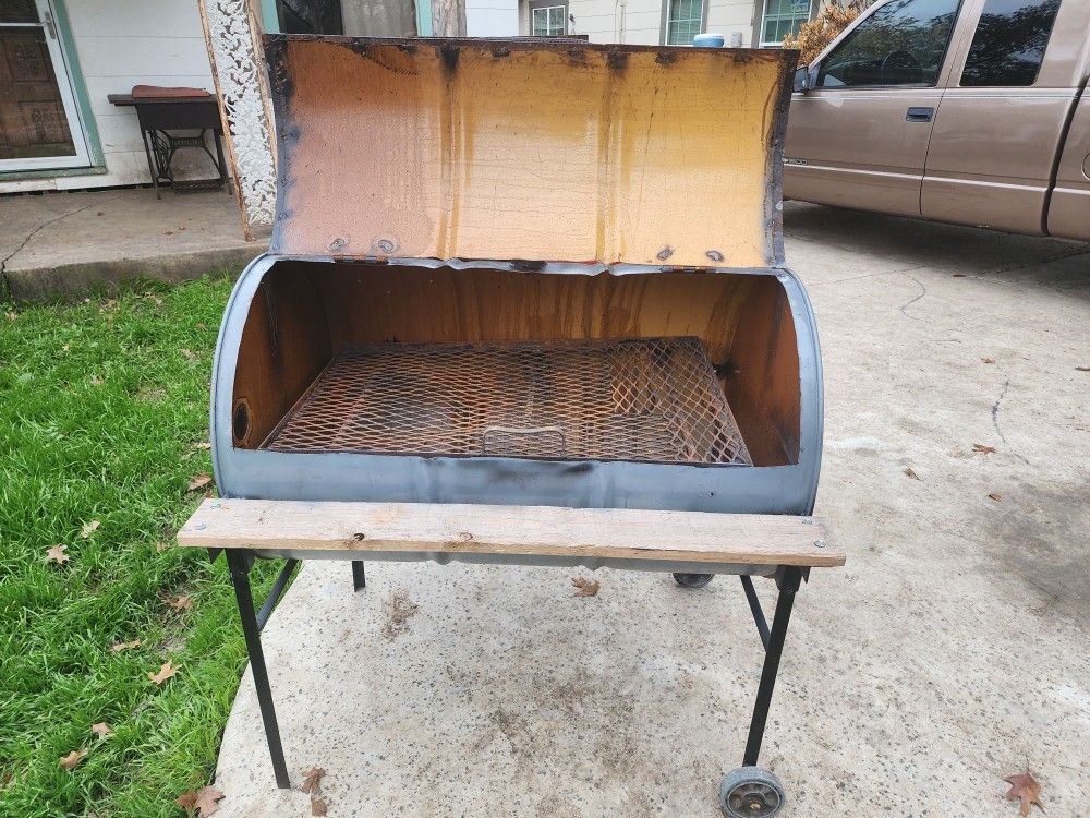 Barrel BBQ Pit
