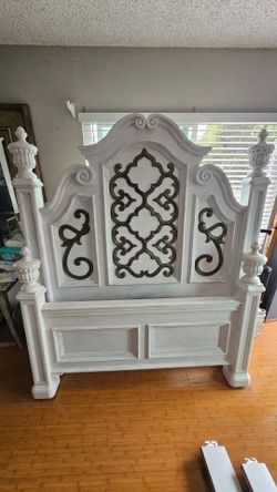 Chic, Vintage solid wood bed frame