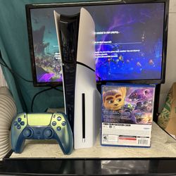 Almost New PS5 Slim 1TB  Disc And Digital 