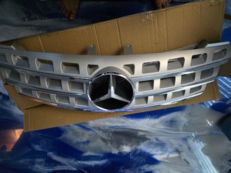 New 2005-2008 AMG MERCEDES BENZ FRONT GRILL