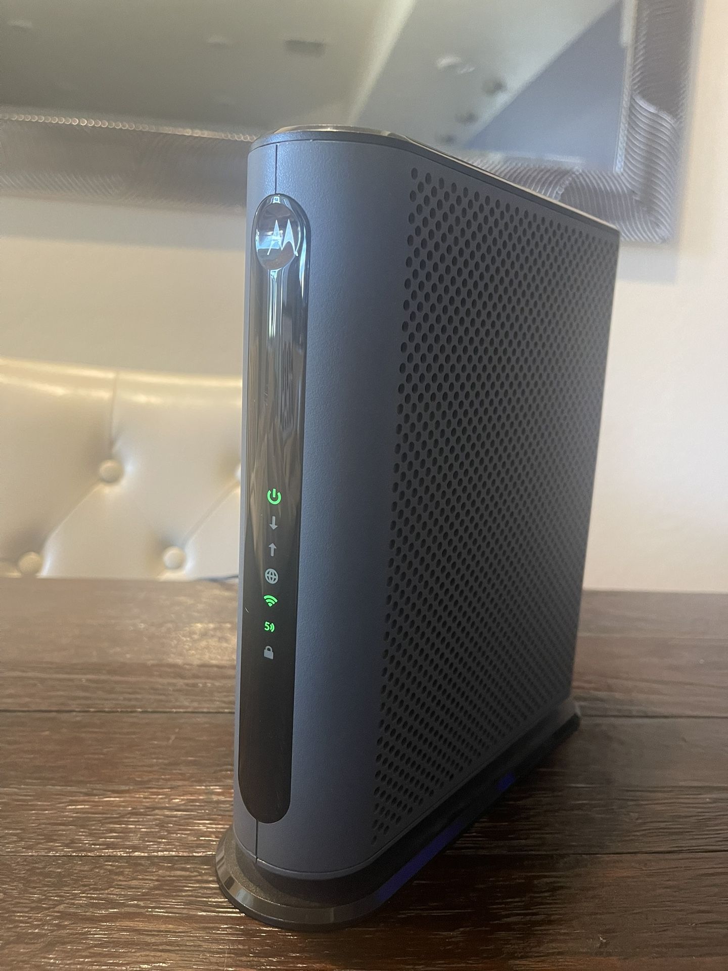 Motorola Model:MG7540 Dual Band WiFi Modem