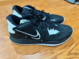 Nike Kyrie Low Basketball Sneakers Black White. Size 14