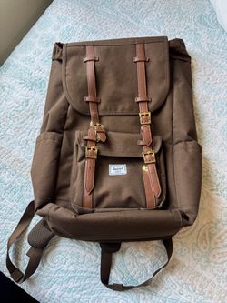 Herschel Little America Backpack Brown