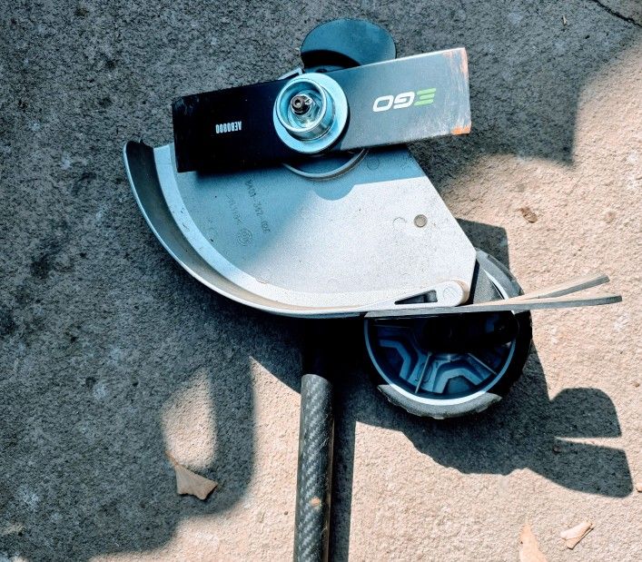 EGO CARBON EDGER ATTACHMENT
