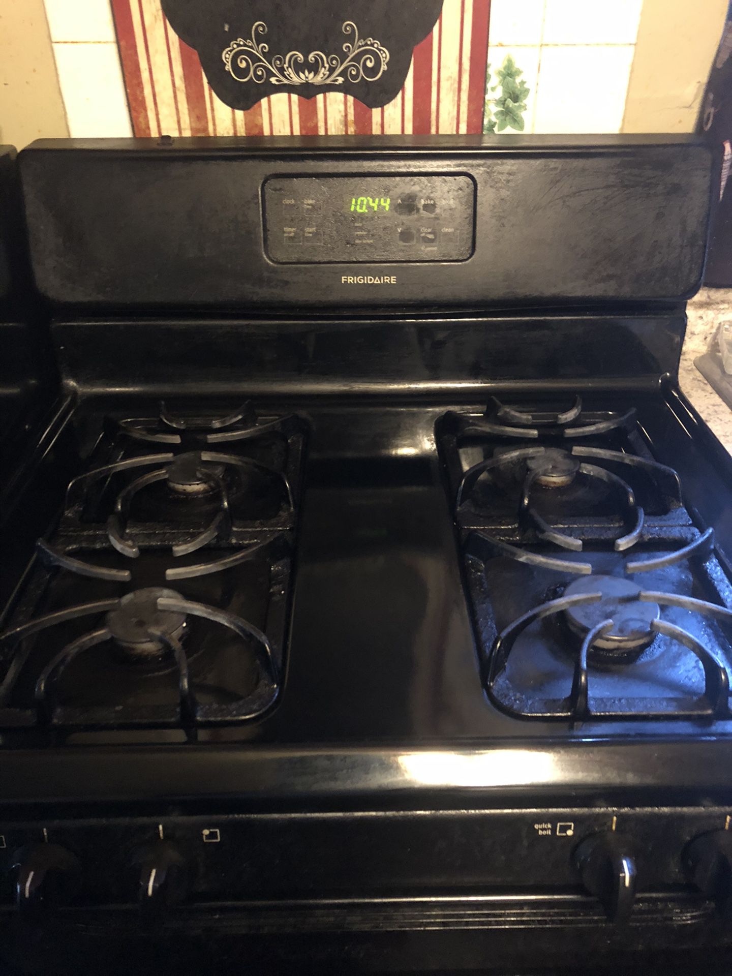 Stainless steal Stove & Refrigerator Bundle
