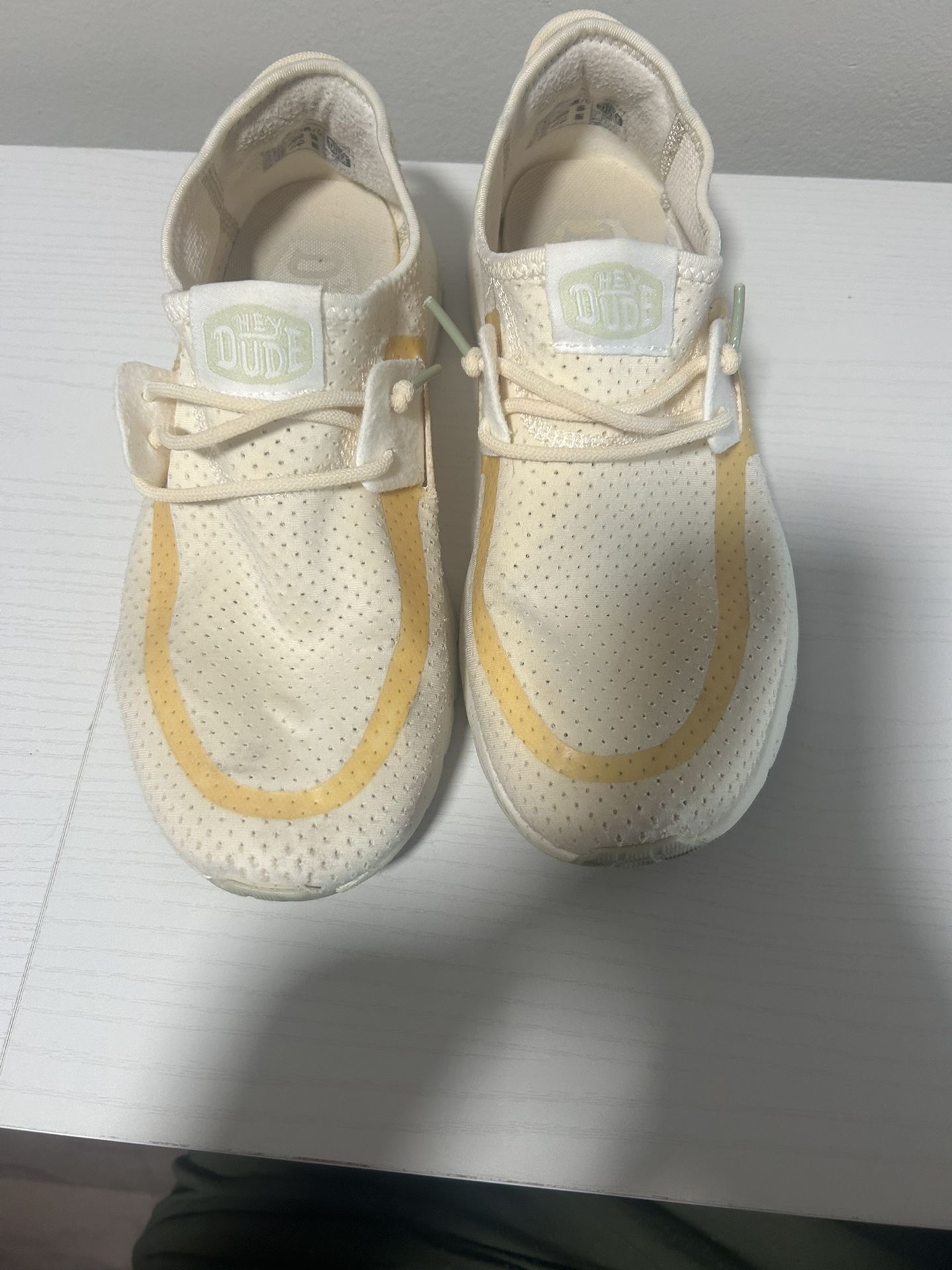 Hey Dude Tennis Shoes 