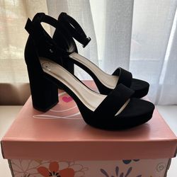Black High Heels Size 6