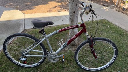 Rosario K2 8 Speed Bike with 26” Wheels