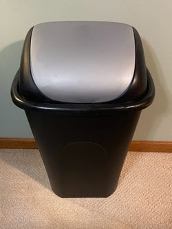 13 Gallon Garbage Can