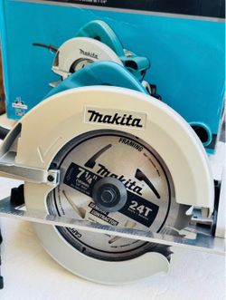Makita 7-1/4 in. 15 Amp Corded Circular Saw with Carbide Blade