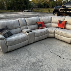 FREE DELIVERY Beige Reclining Sectional Couch