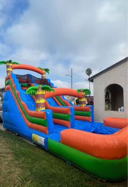 Jumper waterslide